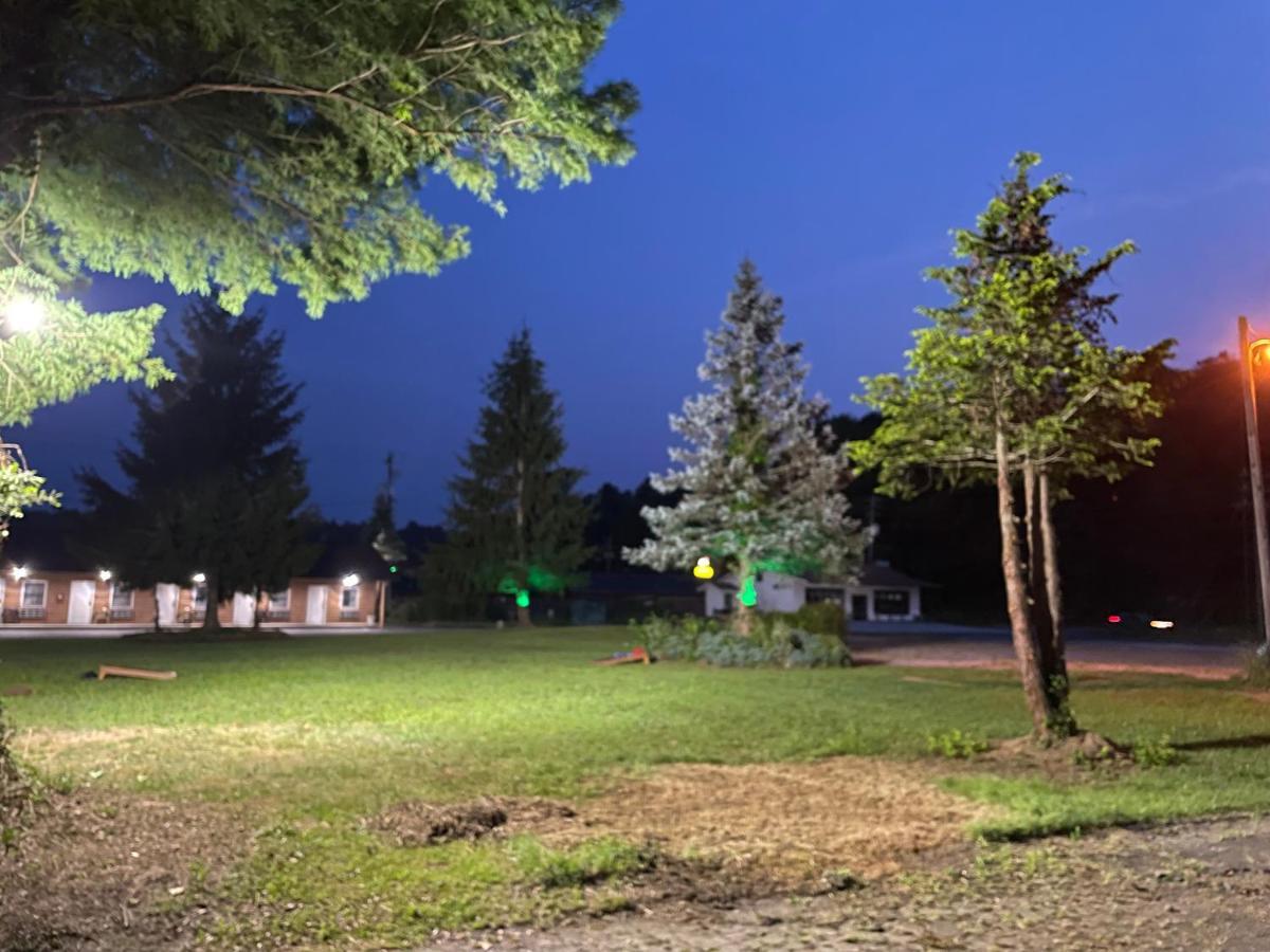 Hotel Pine Valley
