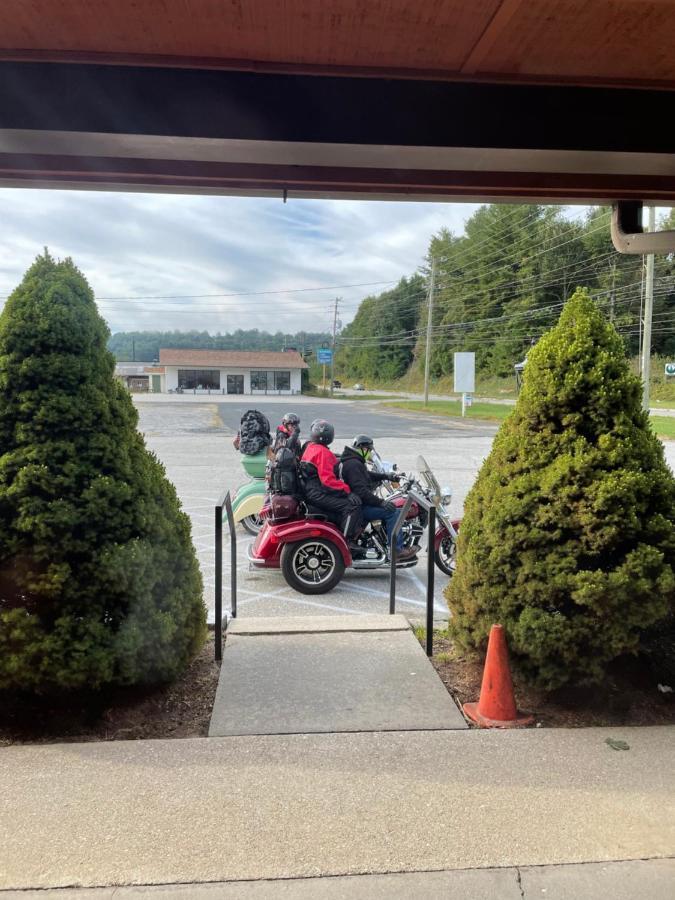 Pine Valley Hotel Spruce Pine