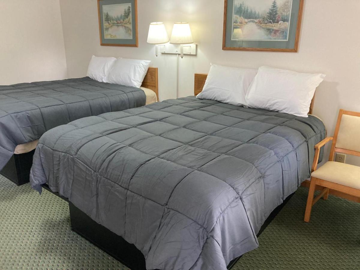 Hotel Pine Valley 2*